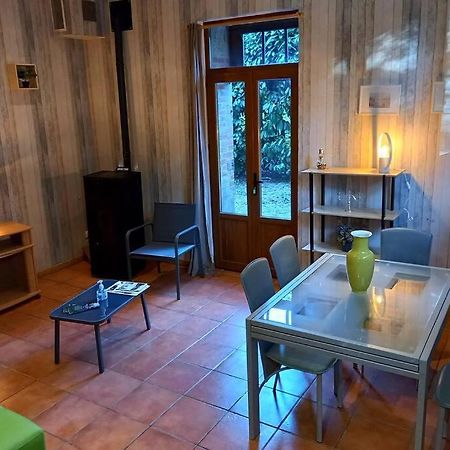 Suite Dans Le Jardin Du Chateau Agonges Dış mekan fotoğraf