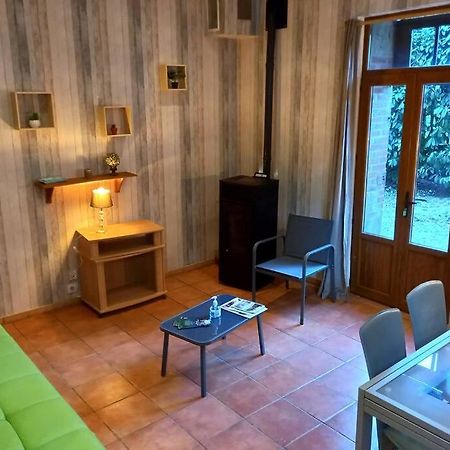 Suite Dans Le Jardin Du Chateau Agonges Dış mekan fotoğraf